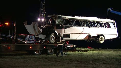 Woman killed in San Diego park rollover crash